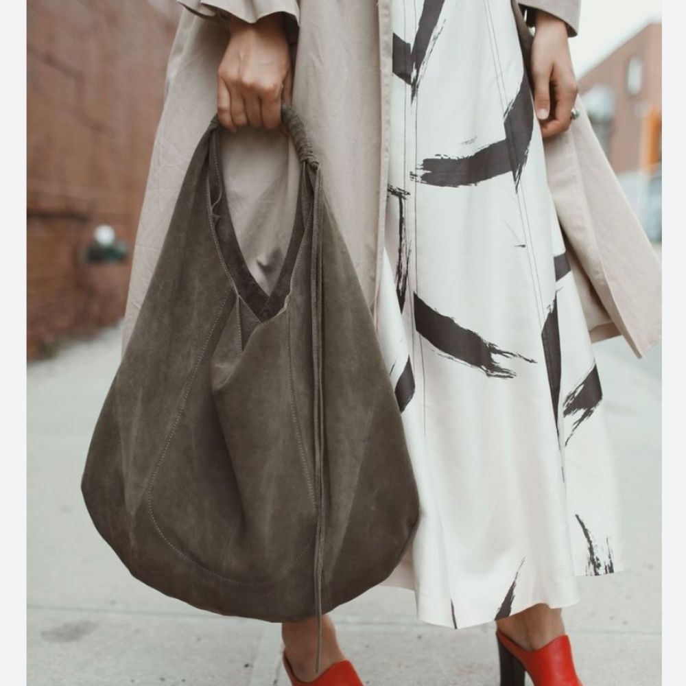 Hobo Eclipse bag.  Light wear. Great bag and in amazing condition still.